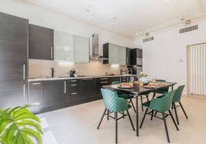Sweett | Cerisoles - Two Bedroom Apartment, Sleeps 6