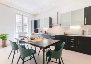 Sweett | Cerisoles - Two Bedroom Apartment, Sleeps 6