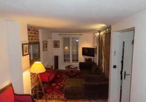 Very French Two Bedroom in the Heart of Paris