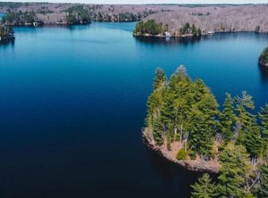 Beach Side Cottage Muskoka Shores Parry Sound | Seguin