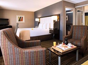 Holiday Inn Hotel Suites Mississauga Ihg | Mississauga