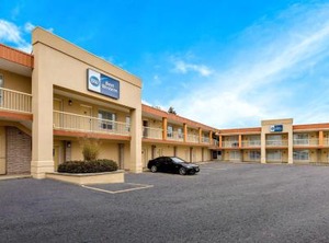 Voyageur Place Hotel | Newmarket