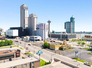 Days Inn | Fallsview