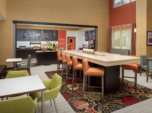 Hampton Inn Suites Polk Parkway | Lakeland