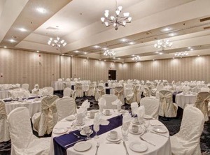 Holiday Inn Oakville Centre Ihg Hotel | Oakville