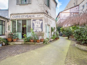 Canal Saint Martin | Hopital Saint-Louis