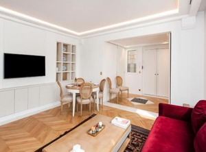 Montaigne | Champs-Elysees