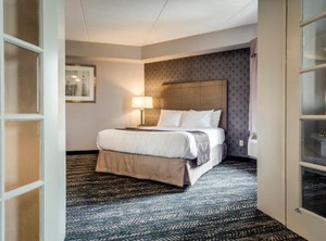 Monte Carlo Inn Brampton | Airport Road Business Centre