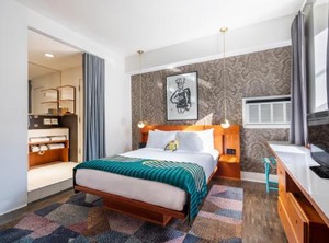 Toronto | Beaconsfield Village