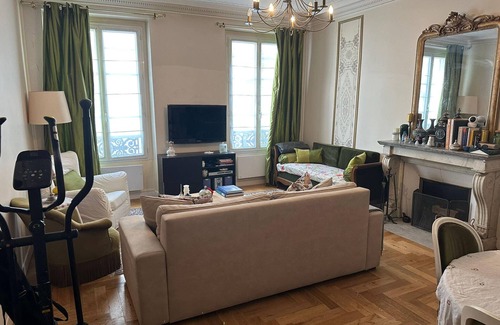 Chaussee-d'Antin Apartment | 1 Bedroom Apartment in Paris