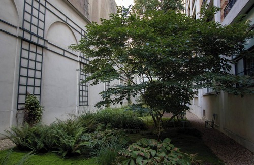 Paris City Center Apartment | 1 BEDROOM APARTMENT WITH AIRCON IN SAINT GERMAIN
