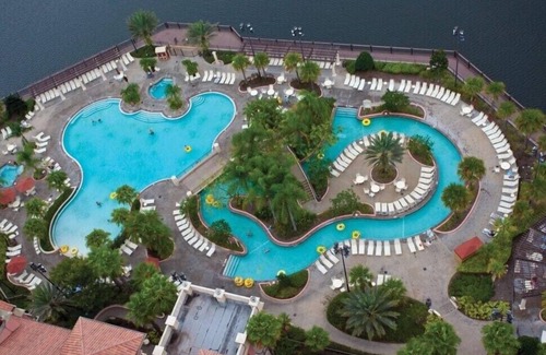 Lake Buena Vista Condo | 1 BR Deluxe Condo BONNET CREEK Club Wyndham Resort, less than 1 mile from Disney