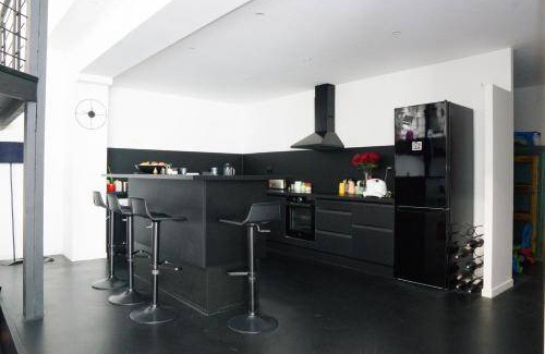 La Garenne-Colombes Villa | 100 m² Villa ∙ 4 bedrooms ∙ 7 guests