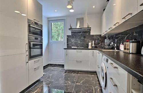 Montfermeil House | 100 m² House ∙ 4 bedrooms ∙ 8 guests