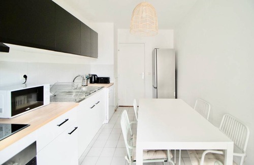 Puteaux Resort | 100 m² Private room ∙ 1 bedroom ∙ 5 guests