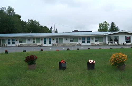 North Bay Hotel | 102 m² Motel ∙ 127 guests