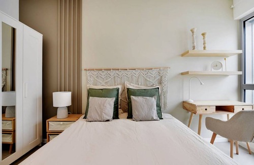 Quartier du Pont-de-Flandre Resort | 104 m² Private room ∙ 1 bedroom ∙ 5 guests