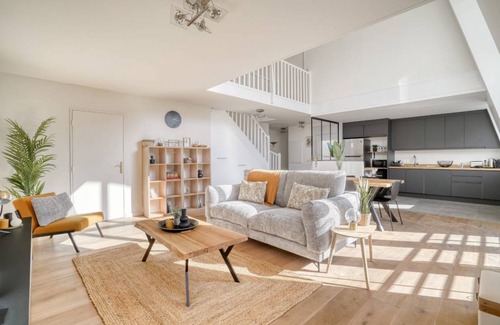 Clichy Apartment | 105 m² Apartment ∙ 3 bedrooms ∙ 6 guests