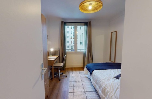 Porte d'Asnieres Resort | 106 m² Private room ∙ 1 bedroom ∙ 1 guest