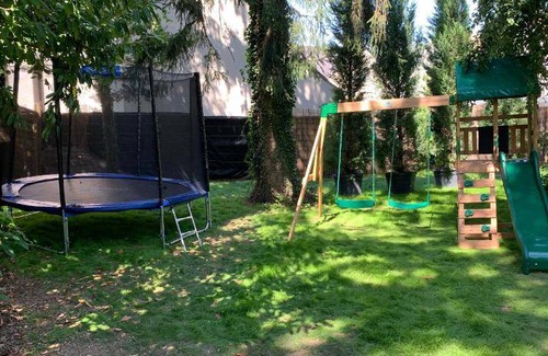 Coupvray Apartment | 108 m² Apartment ∙ 3 bedrooms ∙ 14 guests
