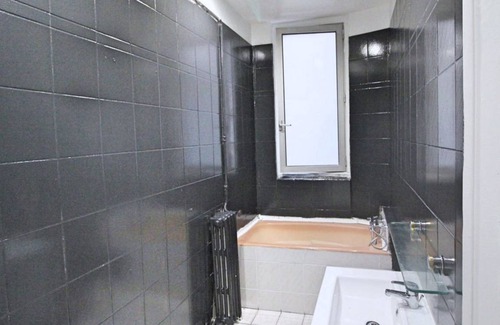 12th Arrondissement Resort | 108 m² Private room ∙ 1 bedroom ∙ 5 guests