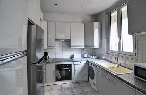 12th Arrondissement Resort | 108 m² Private room ∙ 1 bedroom ∙ 5 guests