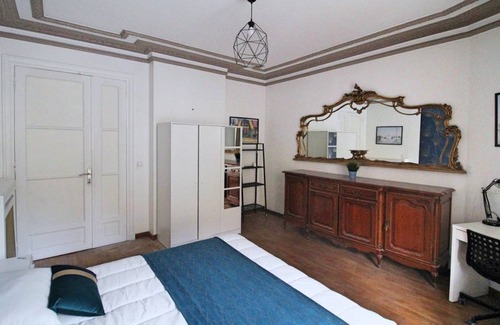 12th Arrondissement Resort | 108 m² Private room ∙ 1 bedroom ∙ 5 guests