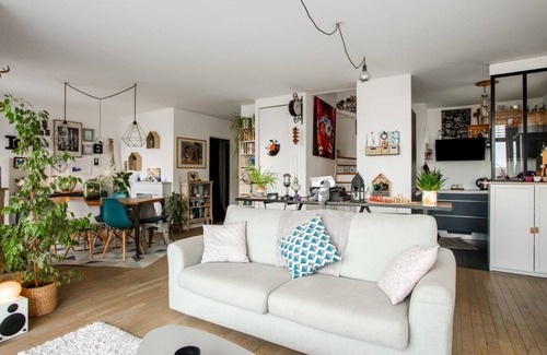 Gennevilliers Apartment | 110 m² Apartment ∙ 3 bedrooms ∙ 5 guests