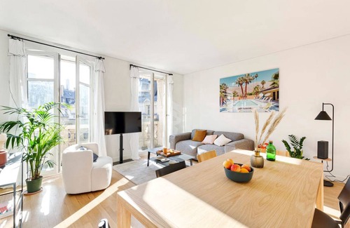 Chaussee-d'Antin Resort | 110 m² Private room ∙ 1 bedroom ∙ 5 guests