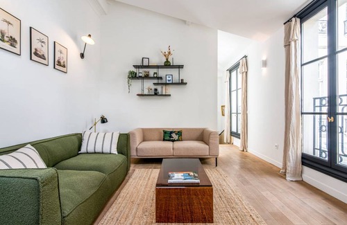 3rd Arrondissement Apartment | 115 m² Apartment ∙ 4 bedrooms ∙ 8 guests