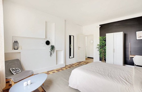 Clamart Resort | 116 m² Private room ∙ 1 bedroom ∙ 5 guests