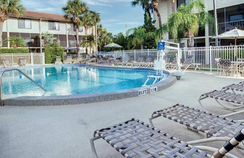 Florida Center Resort | 118 m² Resort ∙ 127 guests