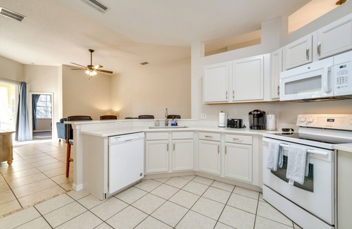 Florida Pines House | 12 Mi to Disney: Home w/Updated Pool in Davenport