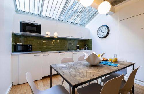 Quartier Saint-Georges Apartment | 130 m² Apartment ∙ 4 bedrooms ∙ 10 guests