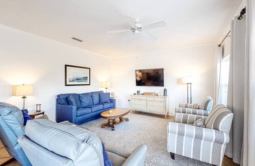 Frangista Beach Condo | 132 m² Condo ∙ 3 bedrooms ∙ 8 guests