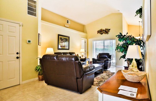 Lake Wilson Preserve House | 137 m² House ∙ 4 bedrooms ∙ 7 guests