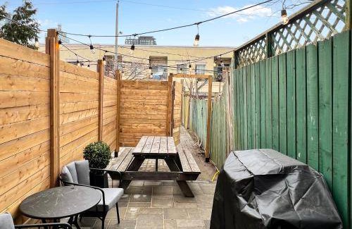 Cabbagetown South Apartment | 139 m² Apartment ∙ 3 bedrooms ∙ 6 guests