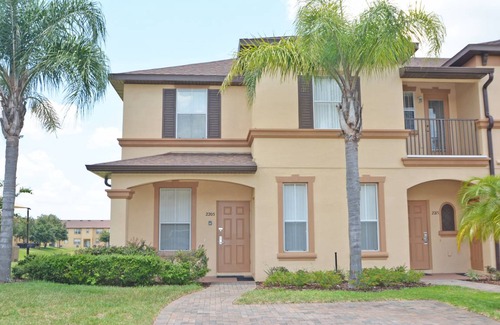 Regal Palms House | 139 m² House ∙ 4 bedrooms ∙ 8 guests