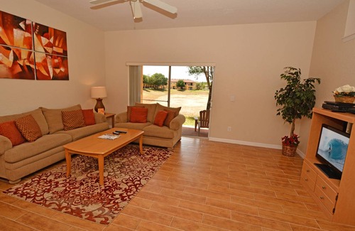Regal Palms House | 139 m² House ∙ 4 bedrooms ∙ 8 guests