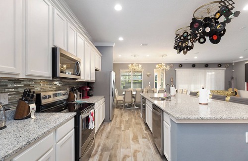 Davenport House | *14 bedrooms, each focused on a popular musical genre, 14.5 baths, sleeps 36