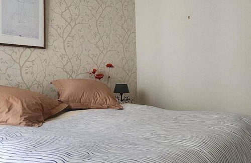Clichy Bed & Breakfast | 14 m² Bed and breakfast ∙ 2 guests