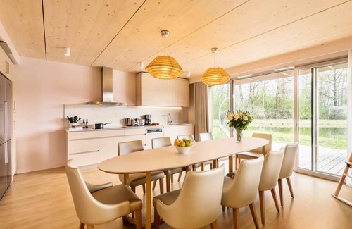 Bailly-Romainvilliers House | 150 m² Mobile home ∙ 5 bedrooms ∙ 10 guests