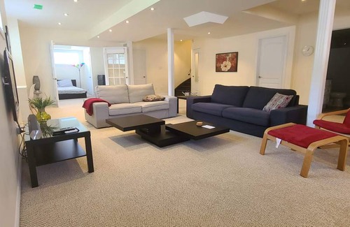 Richmond Hill House | 150 m² House ∙ 2 bedrooms ∙ 6 guests
