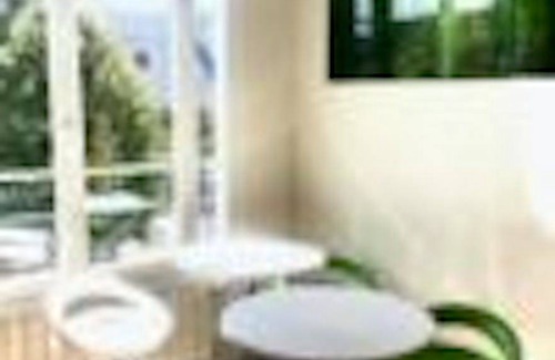 Bagneux Resort | 150 m² Private room ∙ 1 bedroom ∙ 1 guest