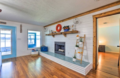 Crooked Lake House | 167 m² House ∙ 3 bedrooms ∙ 10 guests