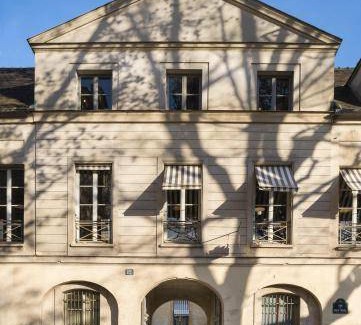 Archives Apartment | 170 m² Apartment ∙ 4 bedrooms ∙ 14 guests