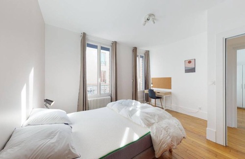 Rosny-sous-Bois Resort | 171 m² Private room ∙ 1 bedroom ∙ 2 guests