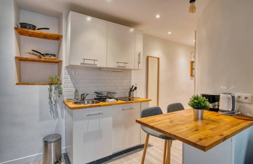 Quartier de la Porte-Saint-Denis Apartment | 18 m² Apartment ∙ 2 guests