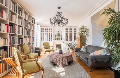 17th Arrondissement Apartment | 180 m² Apartment ∙ 5 bedrooms ∙ 7 guests