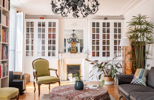 17th Arrondissement Apartment | 180 m² Apartment ∙ 5 bedrooms ∙ 7 guests